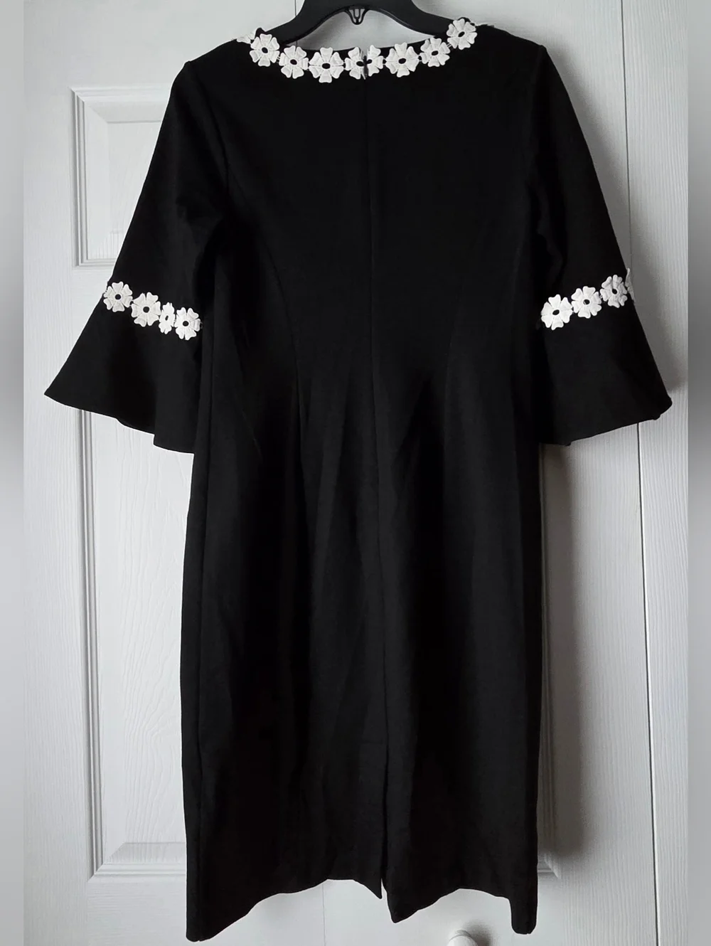 Talbots Black Embroidered Flounce-Sleeve Shift Dress Size 4 - Picture 9 of 13